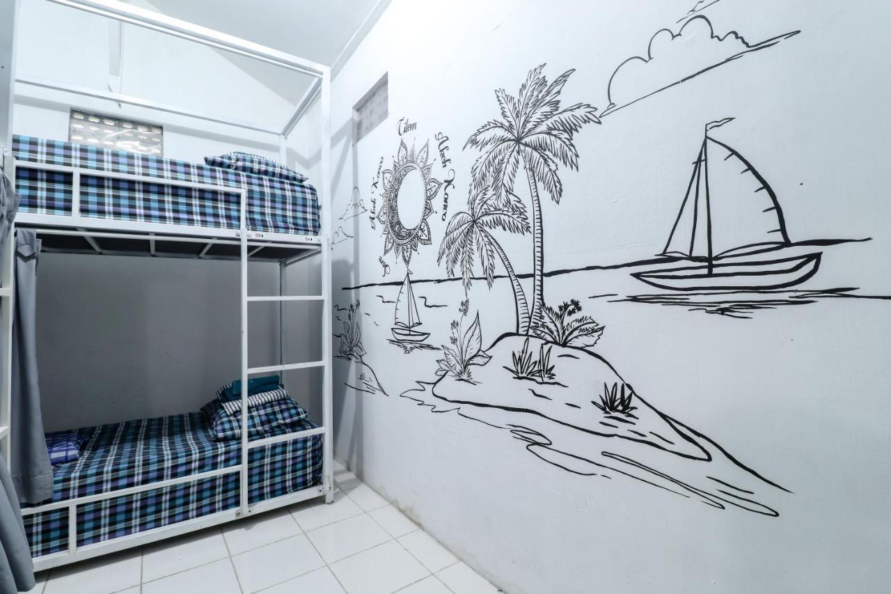 Alexiz Hostel Jogyakarta Zewnętrze zdjęcie